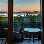 Cliff Ruegen Otel 4*
