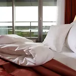 Cliff Ruegen Otel 4*