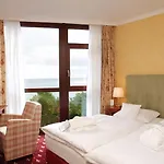 Cliff Ruegen Otel 4*