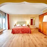 Hotel Cliff Ruegen 4*