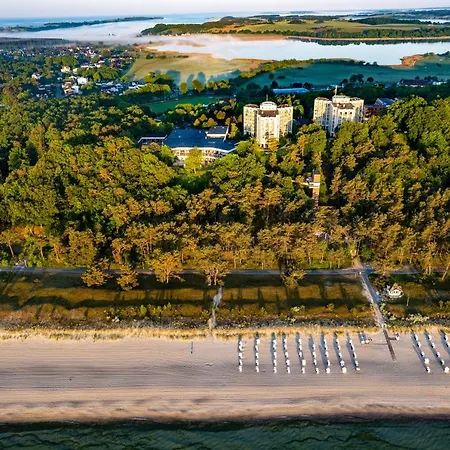 Cliff Ruegen Hotel
