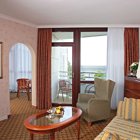 Hotel Cliff Ruegen 4*