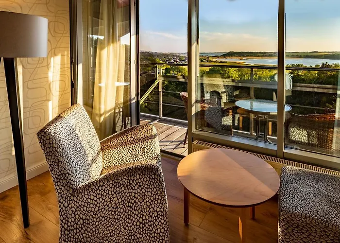 Готель Cliff Ruegen Sellin (Rugen)